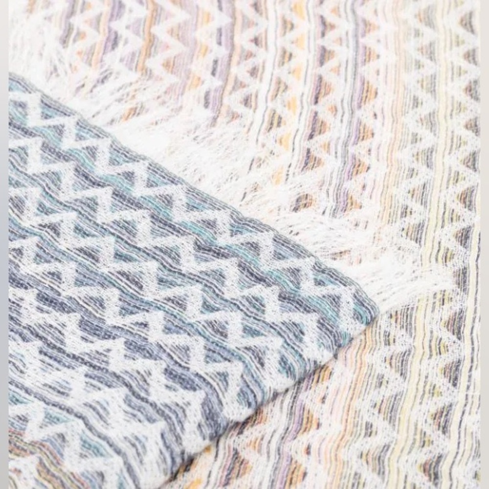 Missoni Home linen signature zigzag-pattern throw cover up blanket